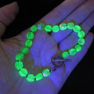 Vintage UG bead bracelet